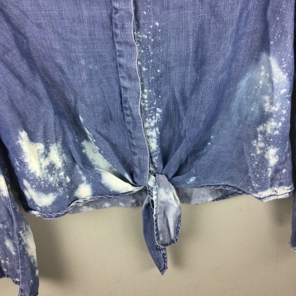 Love & Grace Bleach Splatter Split Neck Flare Sleeve Tie Waist Chambray Top - Picture 5 of 10